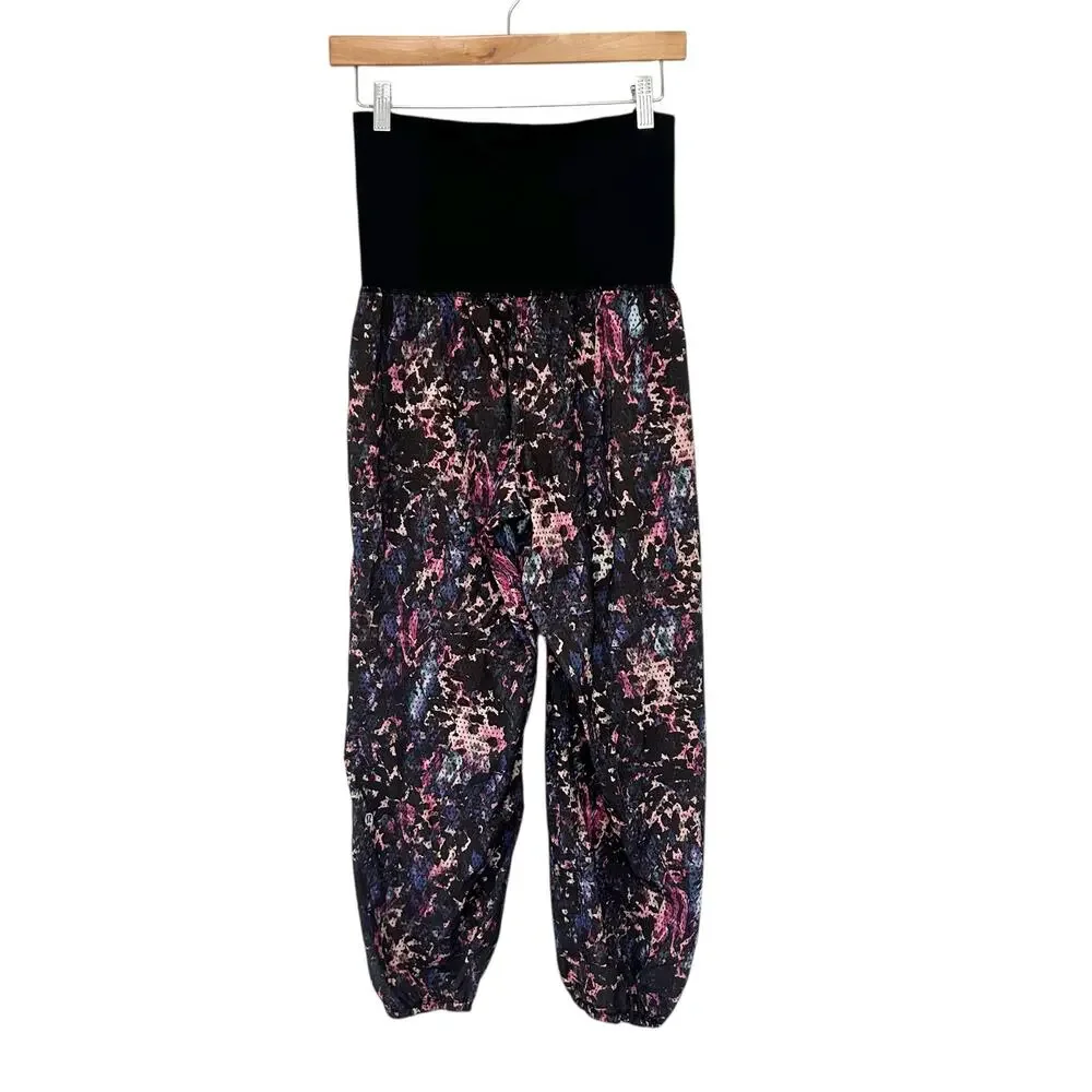Lululemon Om Pant Floral Sport Black Multi Sz S